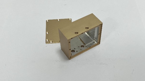 鋁合金CNC加工的原理與優(yōu)點(diǎn)是什么？